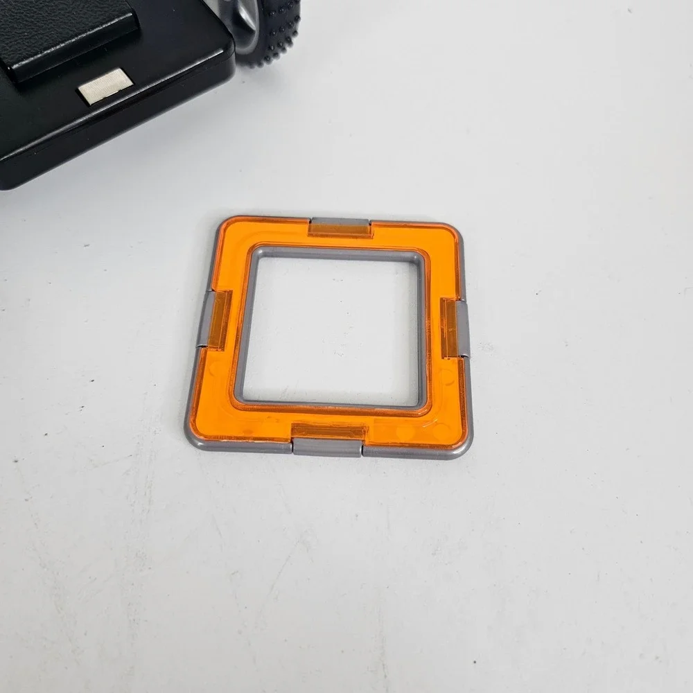 Magformers Magnetic Building Set Wheel and 1 Square Orange Blue Replacement part